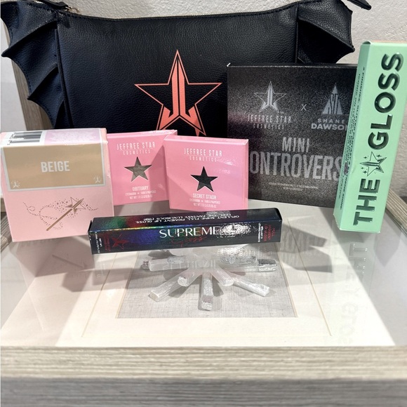 COPY - 7 Piece Bundle. Jeffree Star Cosmetics. NEW. SOLD OUT Halloween Edition … - Picture 1 of 9